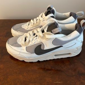 Nike Air Max Futura Black white and gray. Women’s size 7.5 no box